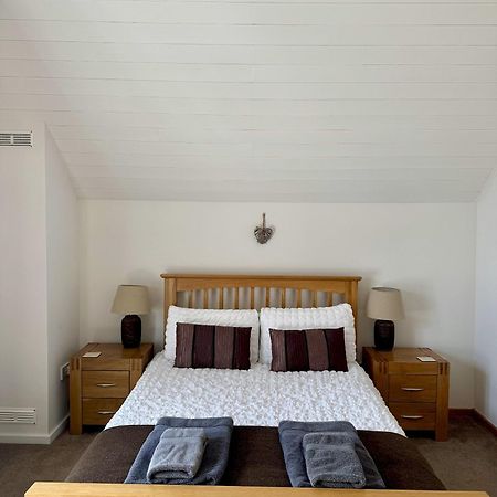 Medway Hot Tub Lodge サウス・サーニー エクステリア 写真