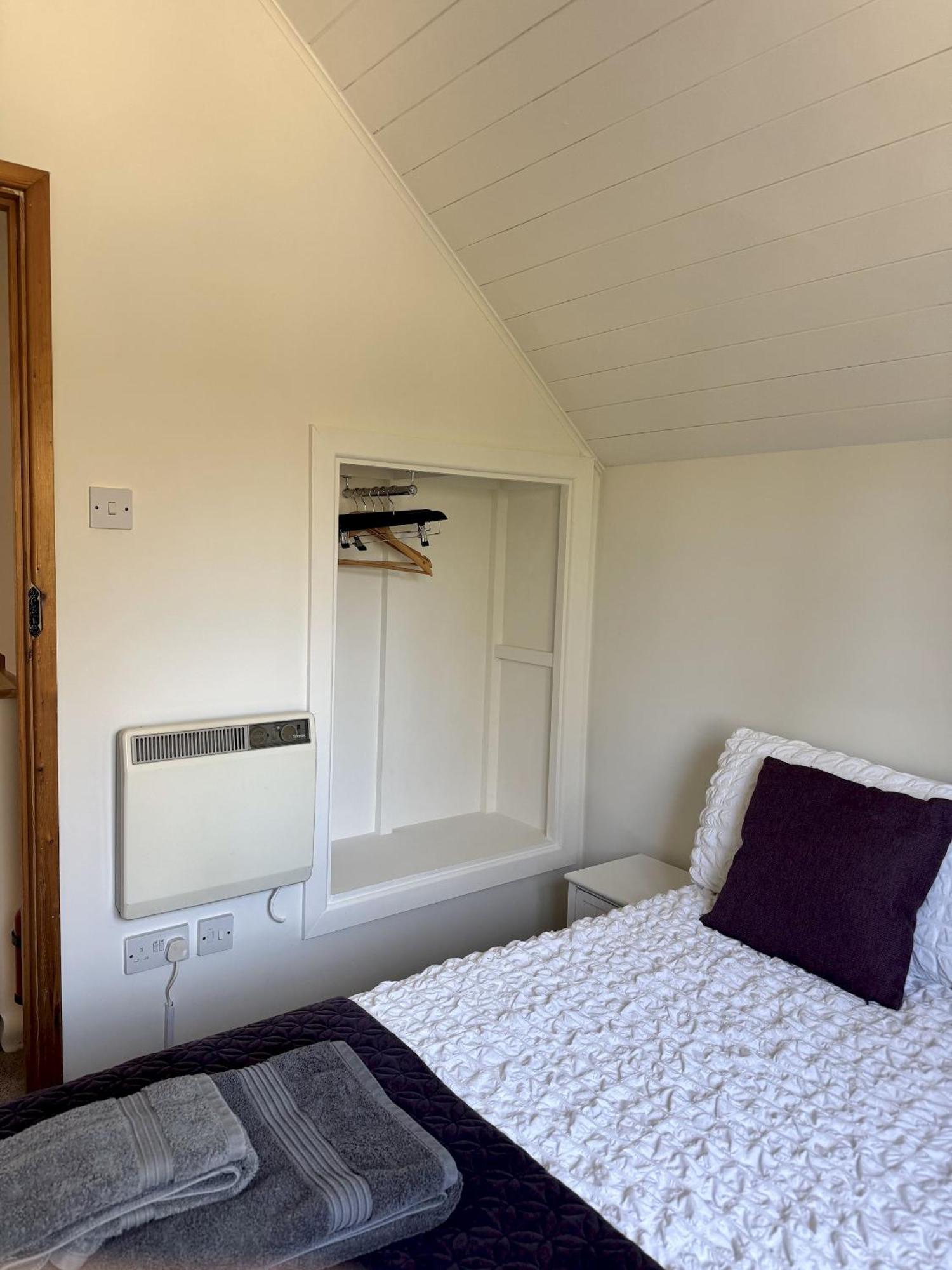 Medway Hot Tub Lodge サウス・サーニー エクステリア 写真